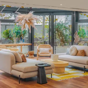 https://concorde-montparnasse.fr-paris.fr