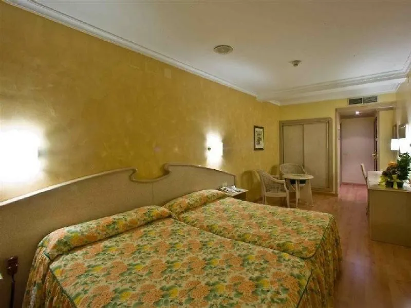 Hotel Lleo Barcelone 3*,